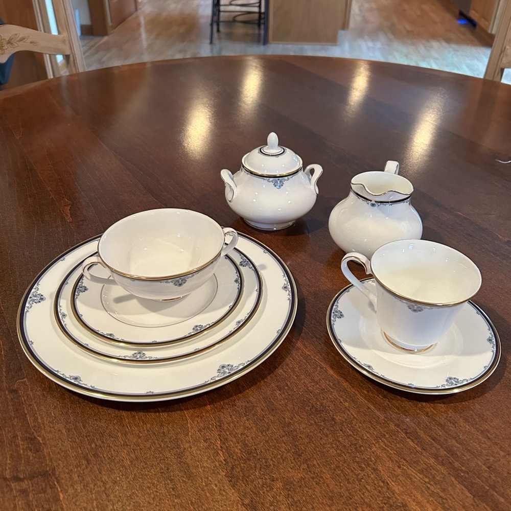Rare Retired Royal Doulton Princeton White Blue Gold Discontinued China Set 12